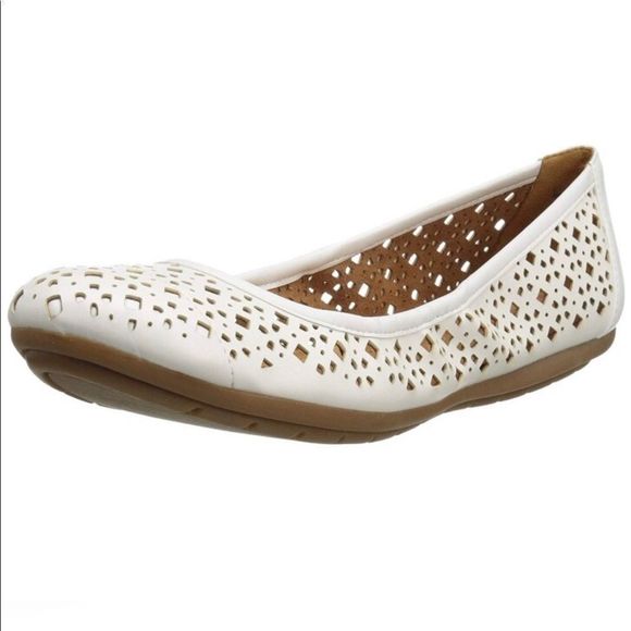 Naturalizer N5 Comfort Undone White Ballet Flats - Picture 1 of 10